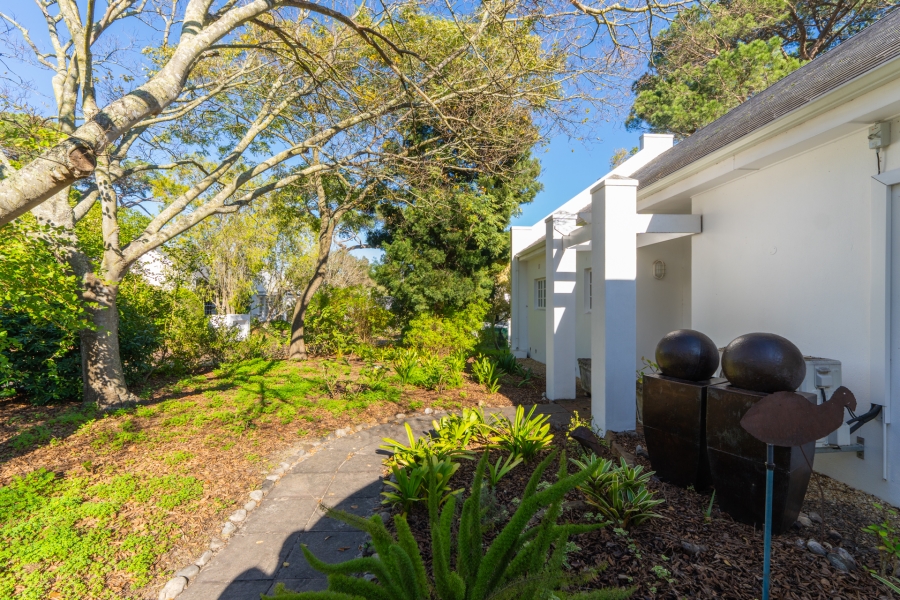 3 Bedroom Property for Sale in Zevenwacht Farm Village Western Cape